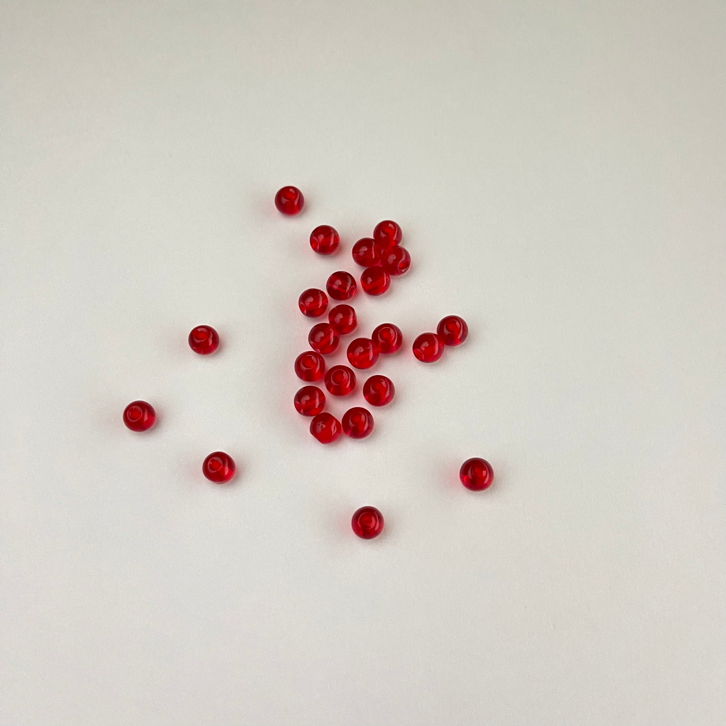 glass beads Glas Perlen rot red